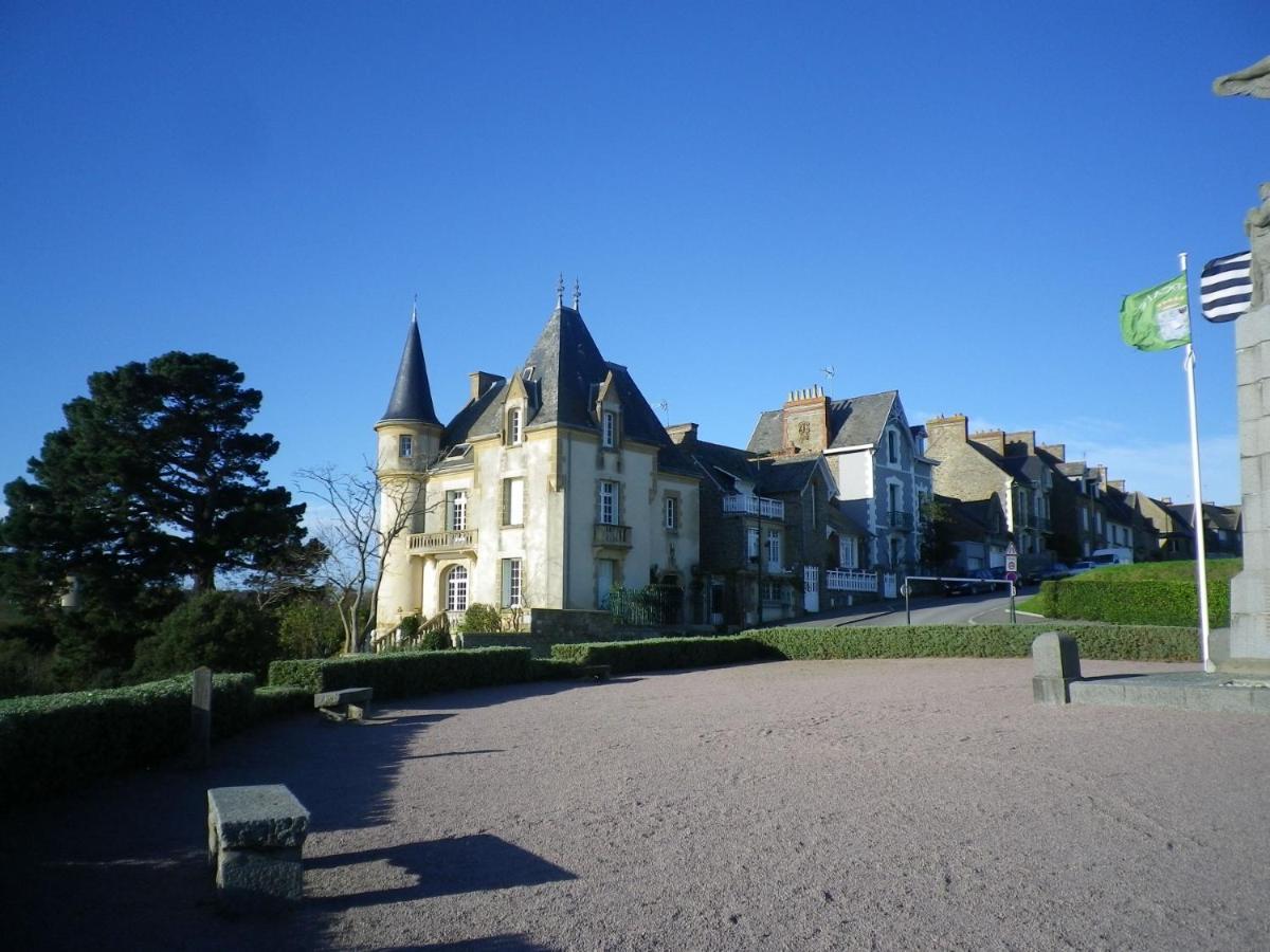 Studio 2 Pers Cancale Vue Mer Apartment Exterior foto